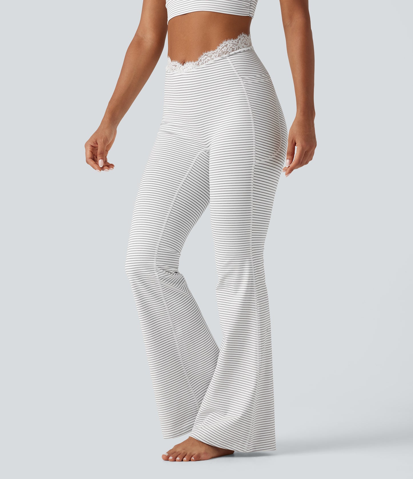 V-Shaped High Waisted Contrast Lace Stripe Yoga Flare Leggings with Pockets