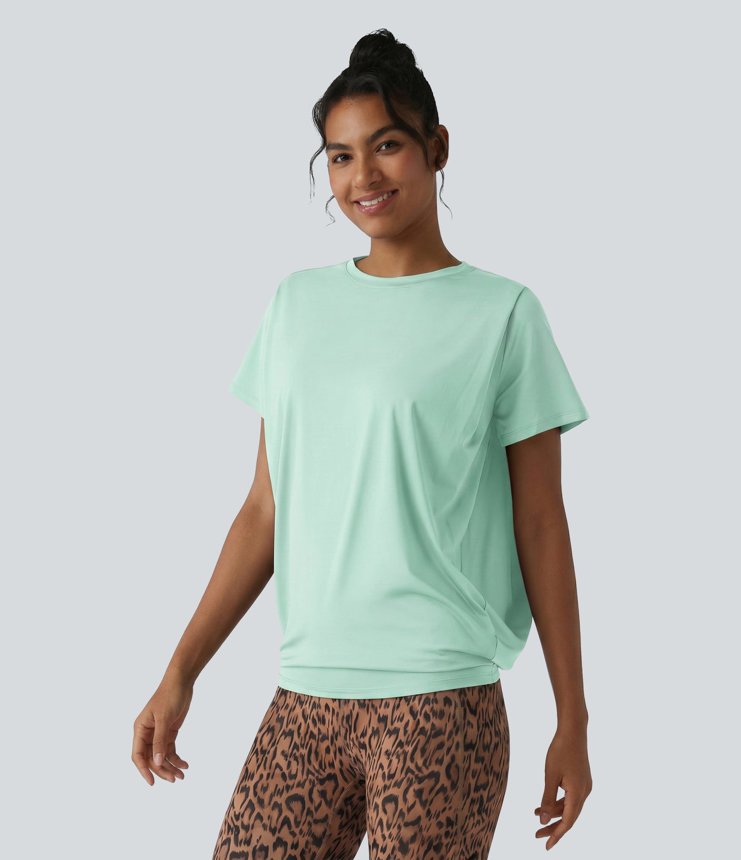 Round Neck Short Sleeve Ruched Cool Touch Yoga Sports Top-UPF50+