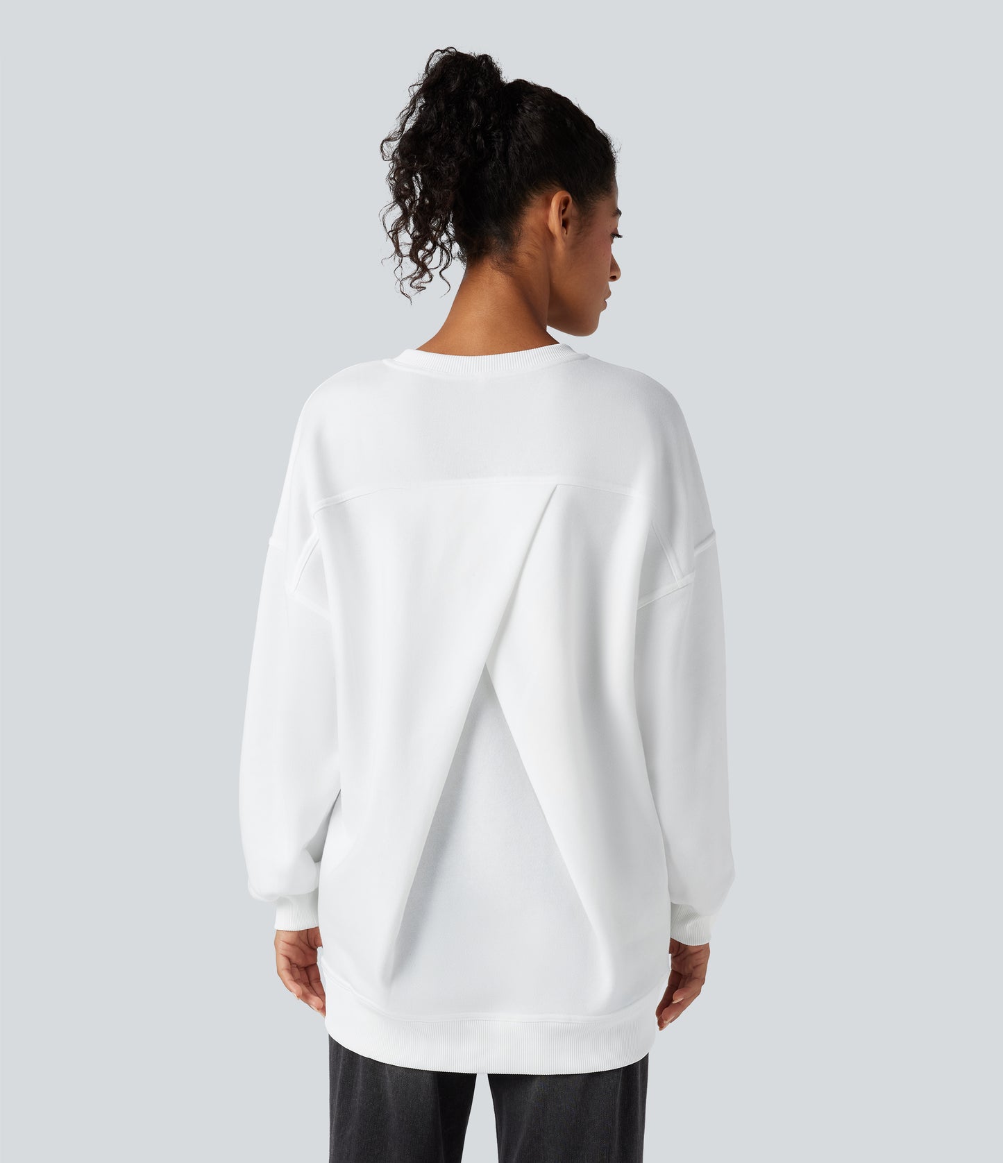 Round Neck Long Sleeve Pocket Oversize Fleece Casual Sweatshirt