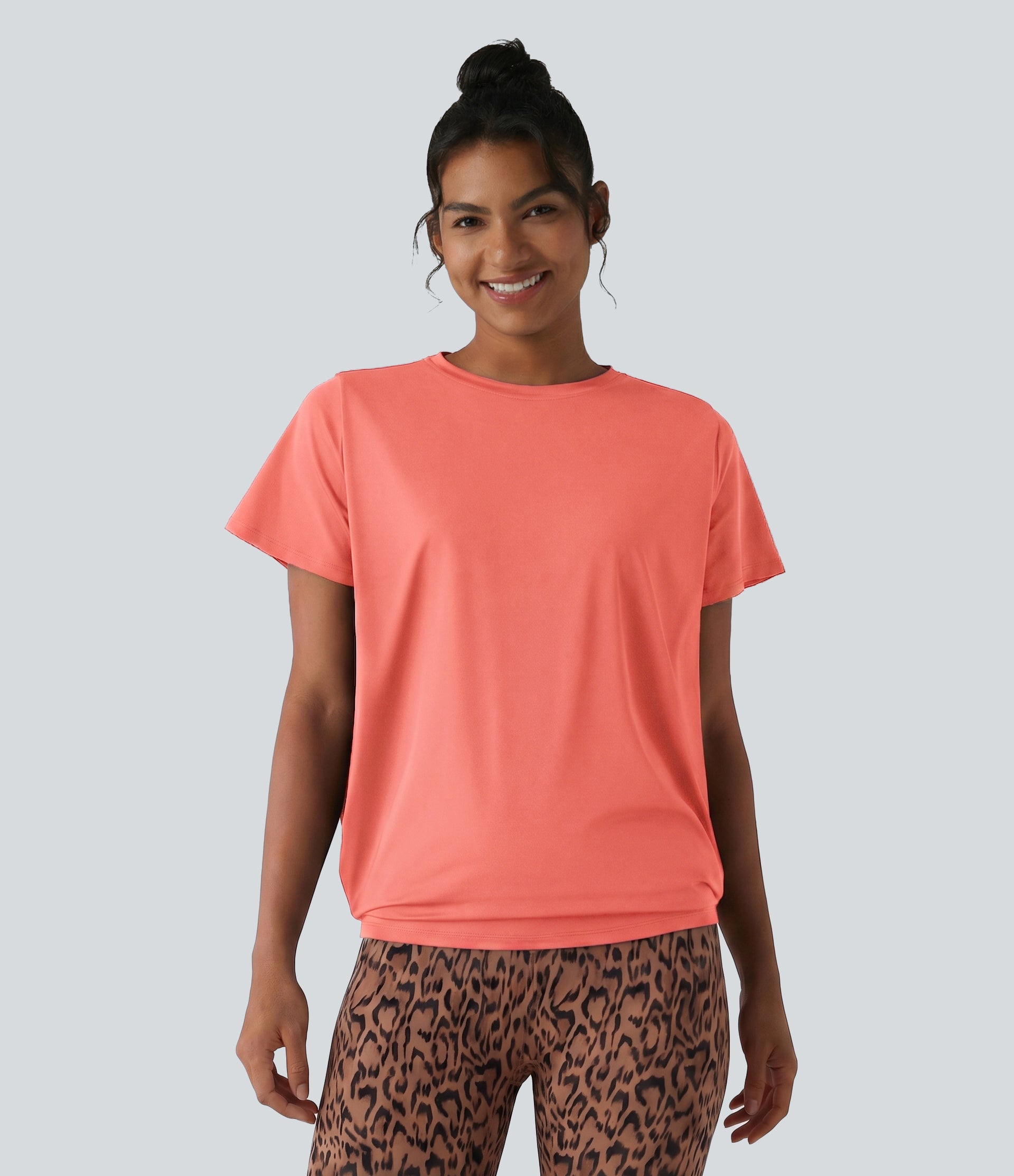 Round Neck Short Sleeve Ruched Cool Touch Yoga Sports Top-UPF50+